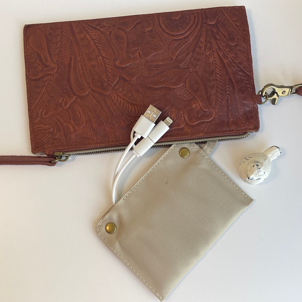 American Leather Co. Genuine Leather Wristlet - Picture 11 of 11